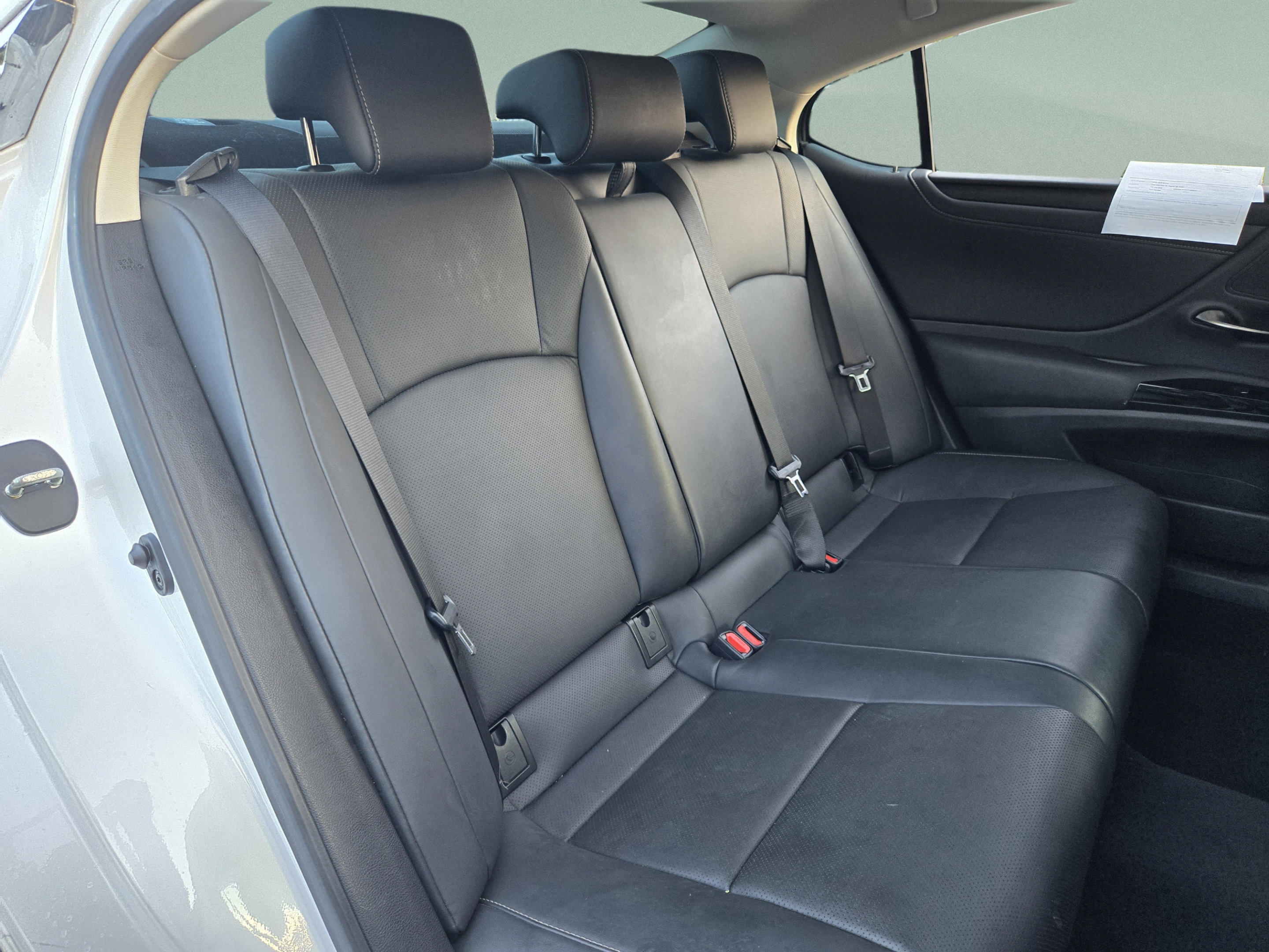 Certified 2024 Lexus ES 350 w/ Premium Package FWD image 26