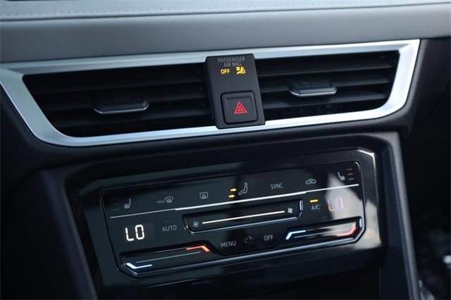 New 2025 Volkswagen Taos SE image 15