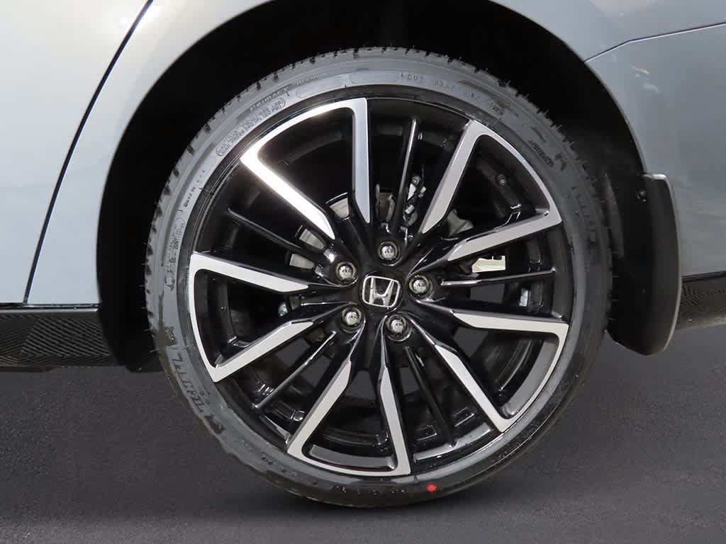 New 2026 Honda Accord Touring image 9