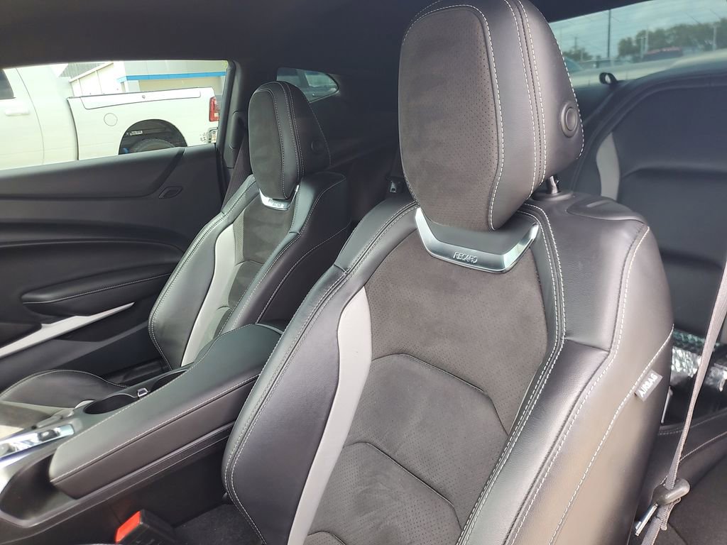 Used 2022 Chevrolet Camaro SS image 9