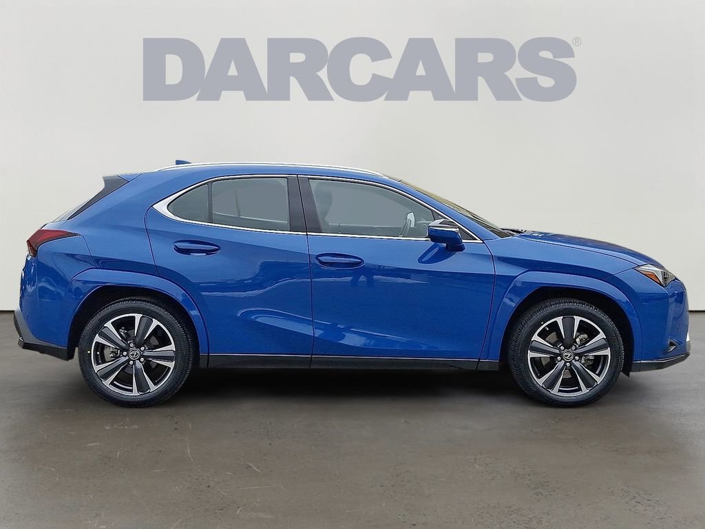 Used 2023 Lexus UX 250h AWD w/ Premium Package image 7
