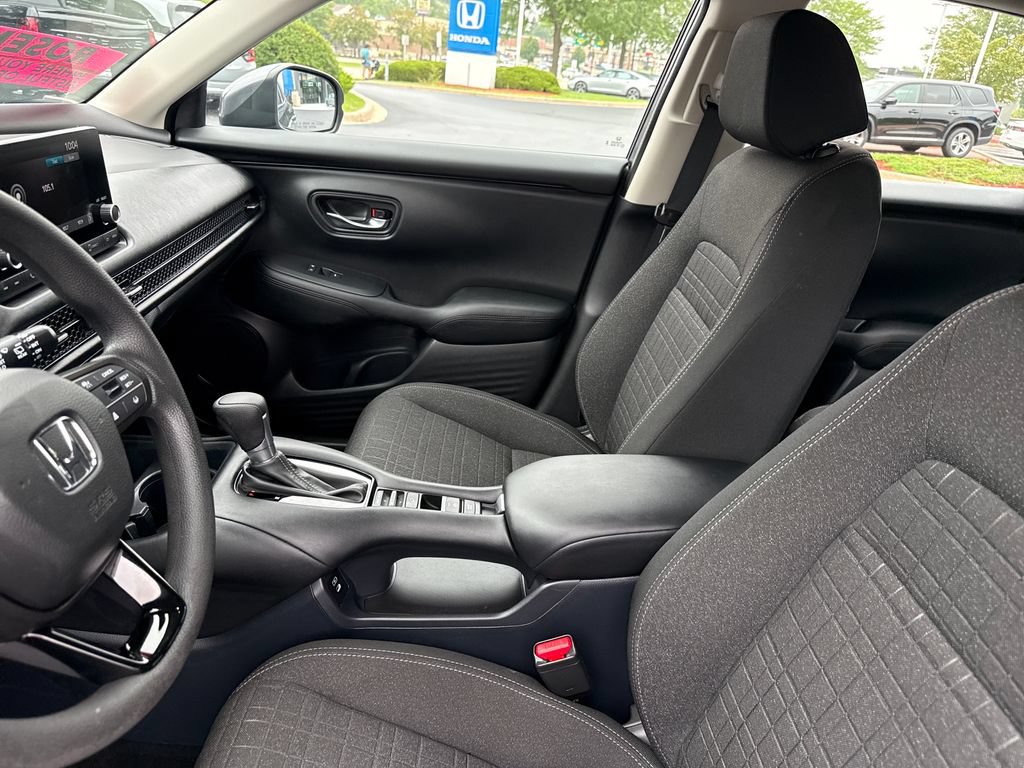 Certified 2024 Honda HR-V LX image 13