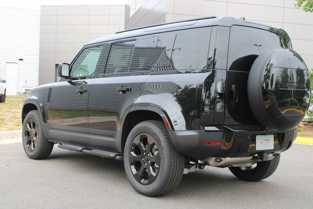 New 2026 Land Rover Defender 110 S AWD/4WD image 6