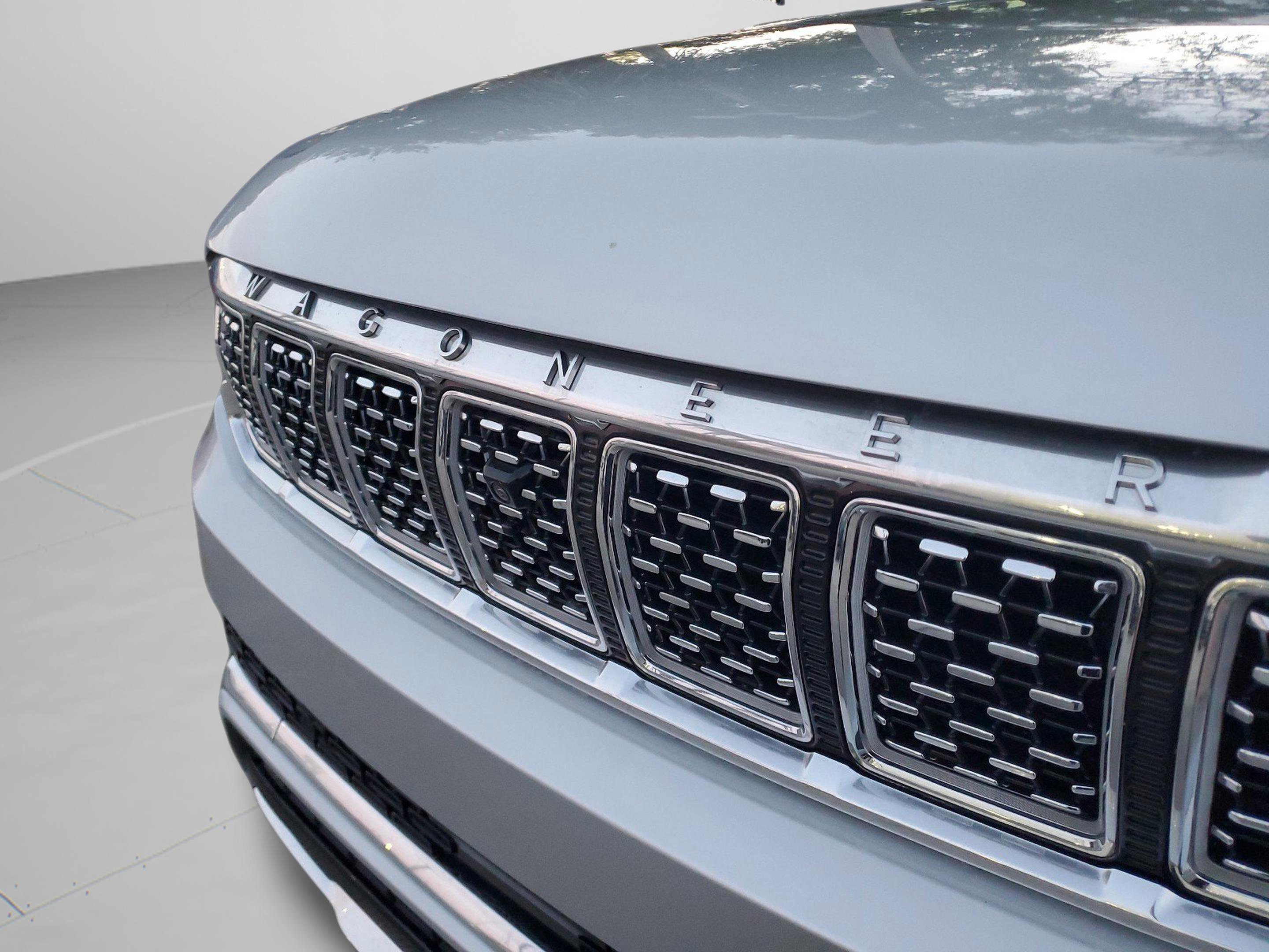 Certified 2025 Jeep Grand Wagoneer 4WD image 30