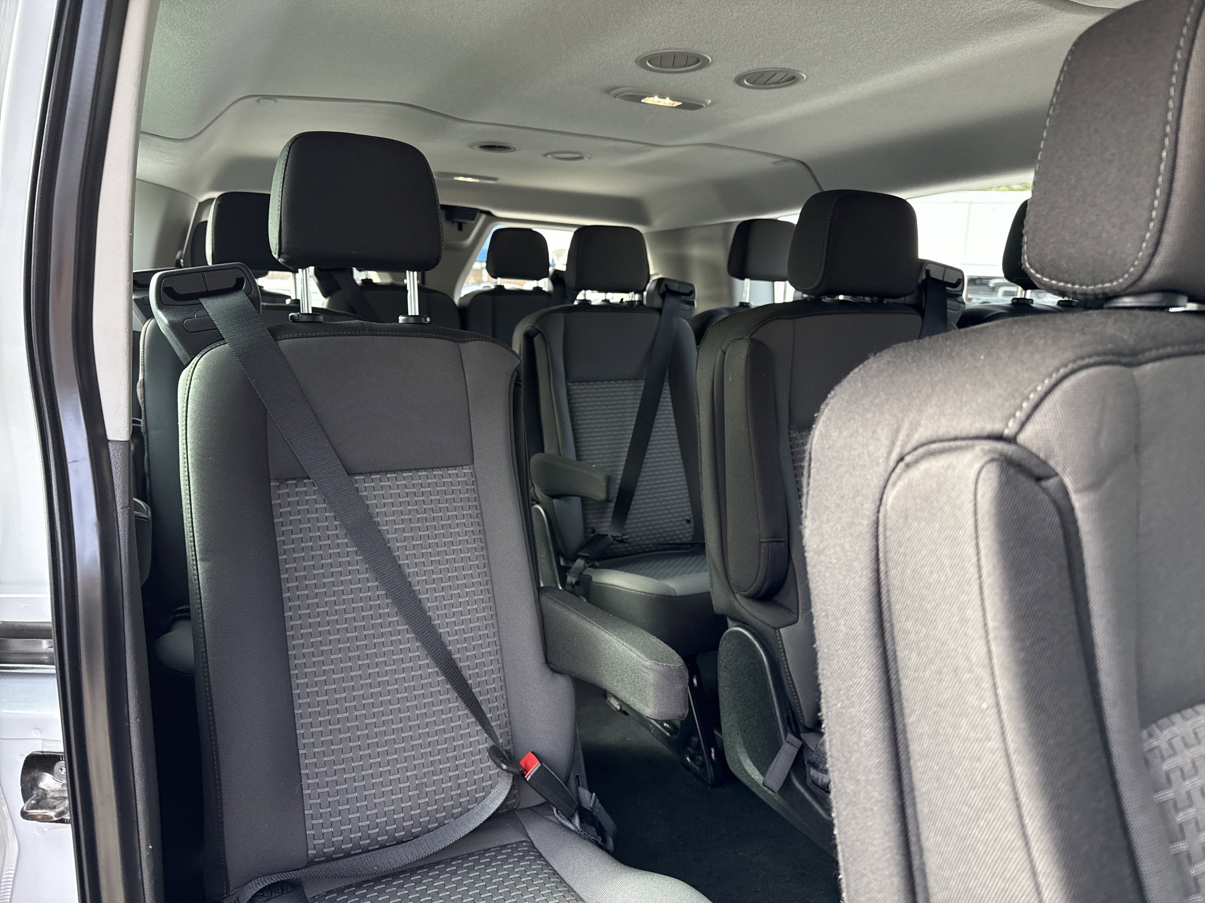 Used 2025 Ford Transit 350 XLT image 37