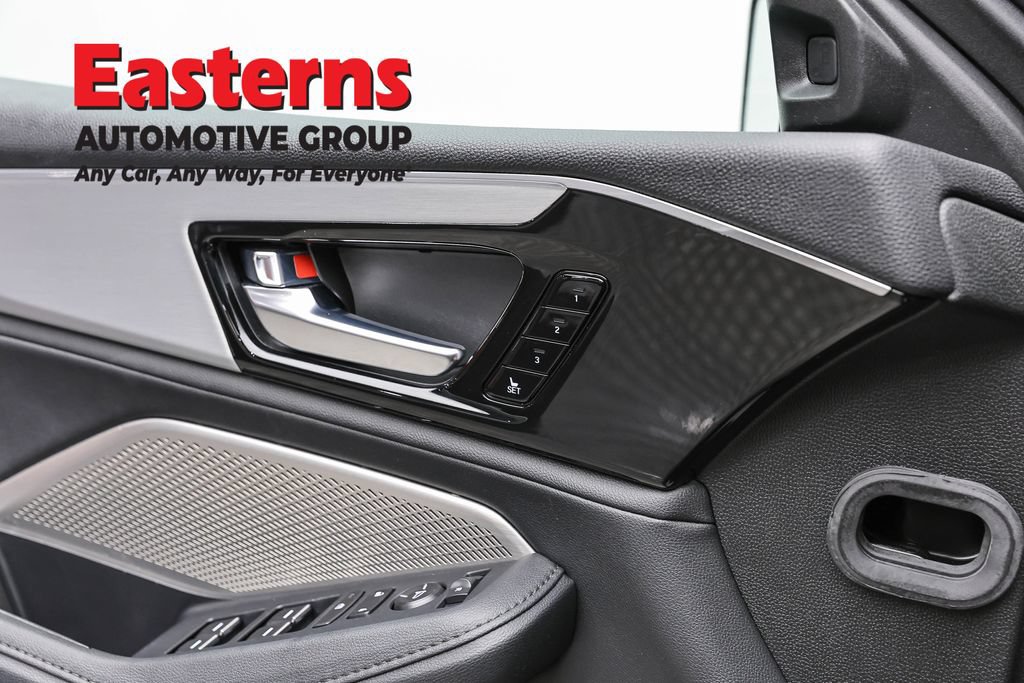 Used 2023 Acura MDX SH-AWD image 20