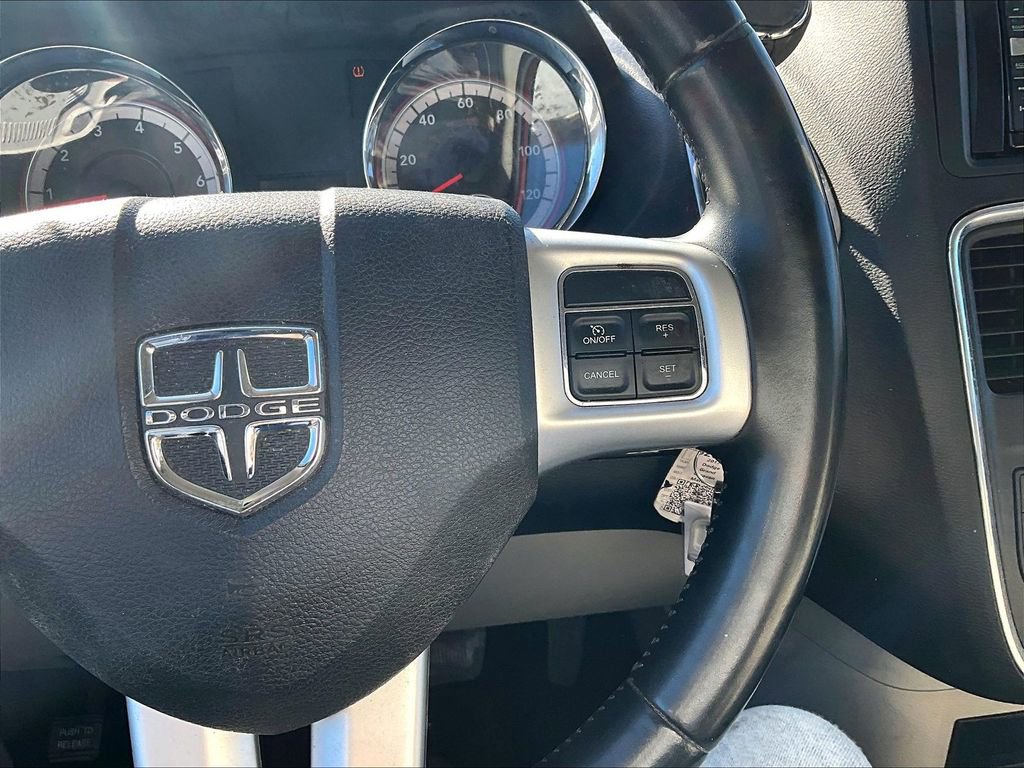 Used 2017 Dodge Grand Caravan SE w/ Power Window Group image 16