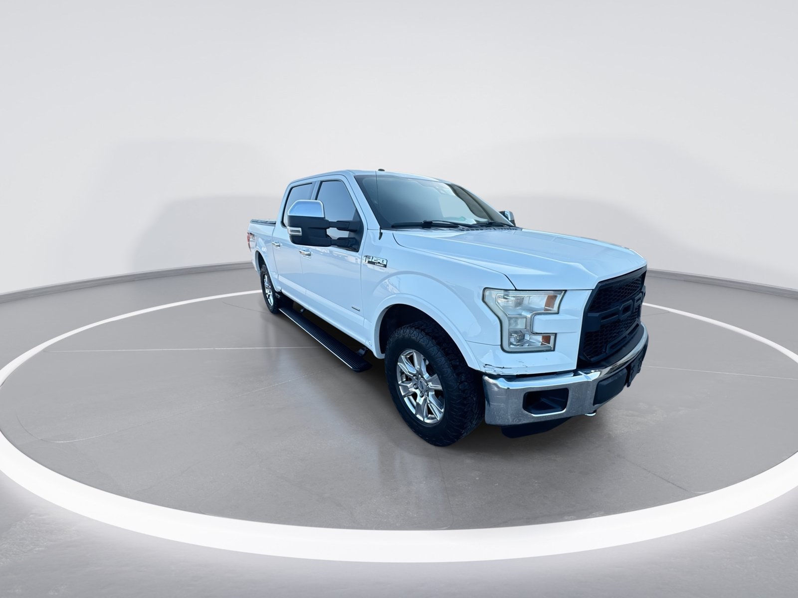 Used 2016 Ford F150 Lariat w/ Equipment Group 502A Luxury AWD/4WD image 2