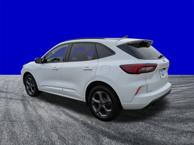 Used 2023 Ford Escape ST-Line AWD/4WD image 6