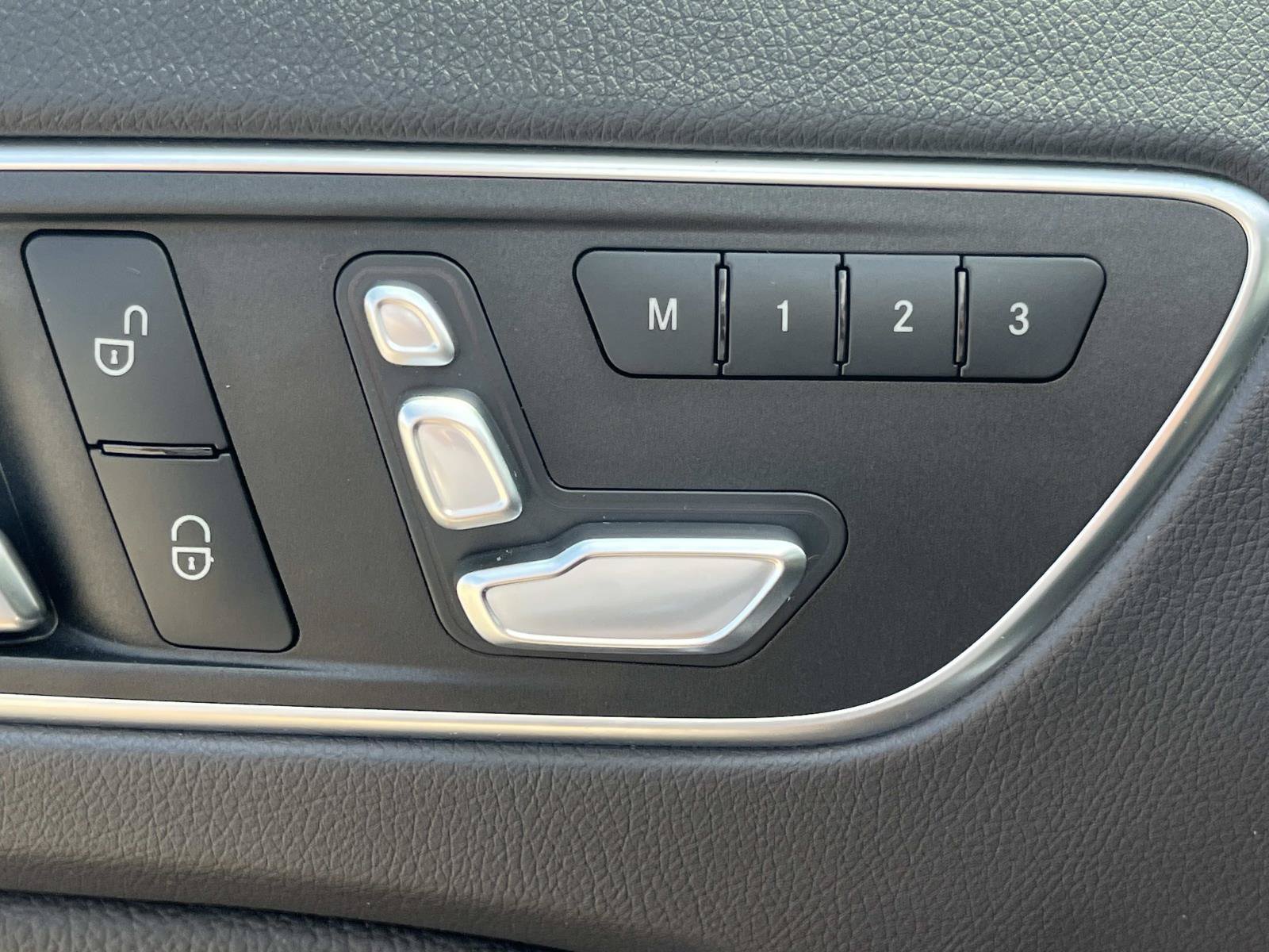 Certified 2020 Mercedes-Benz GLA 250 image 30