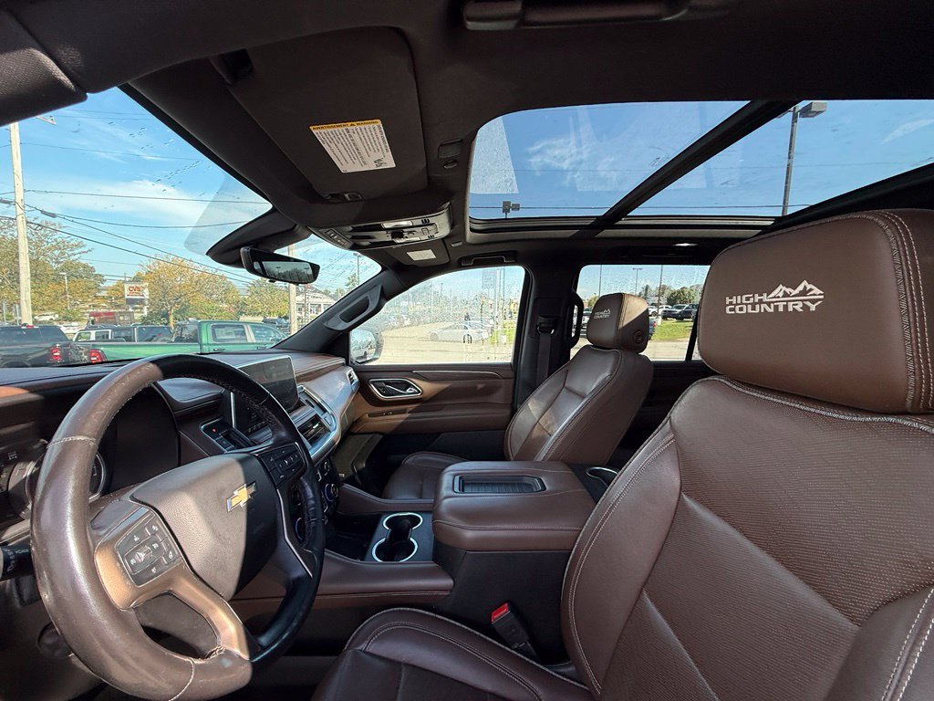 Used 2021 Chevrolet Tahoe High Country w/ Premium Package AWD/4WD image 13