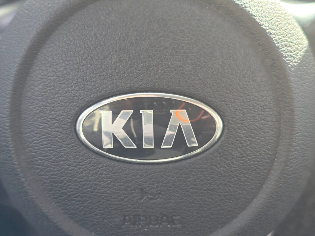 Used 2021 Kia Soul LX image 29