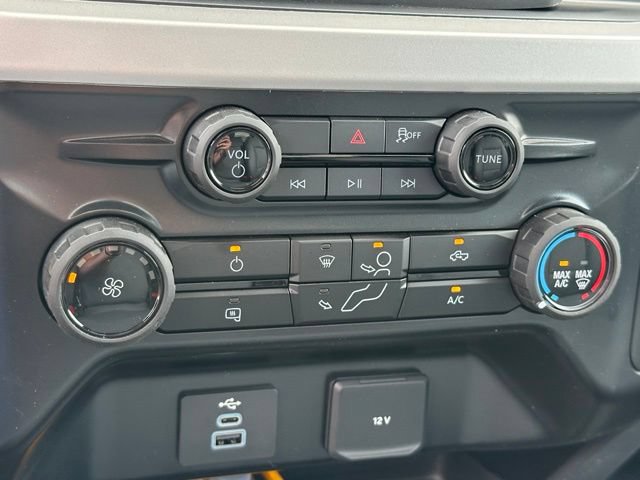 New 2026 Ford F550 4x4 Regular Cab Super Duty image 18