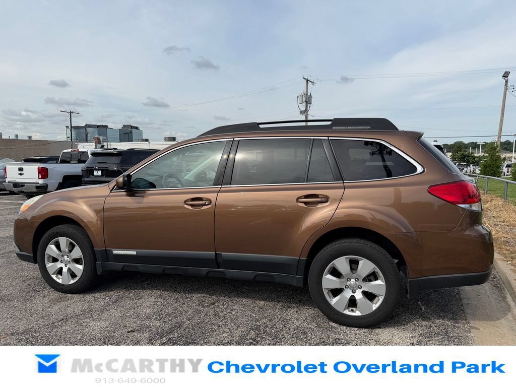 Used 2012 Subaru Outback 2.5i Premium w/ All-Weather Pkg AWD/4WD image 5