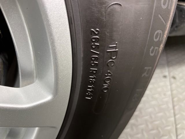 Used 2024 Chevrolet Suburban LT AWD/4WD image 19