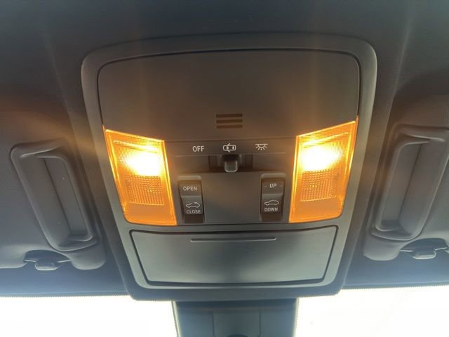 Used 2017 Toyota RAV4 SE w/ Advanced Technology Package image 31