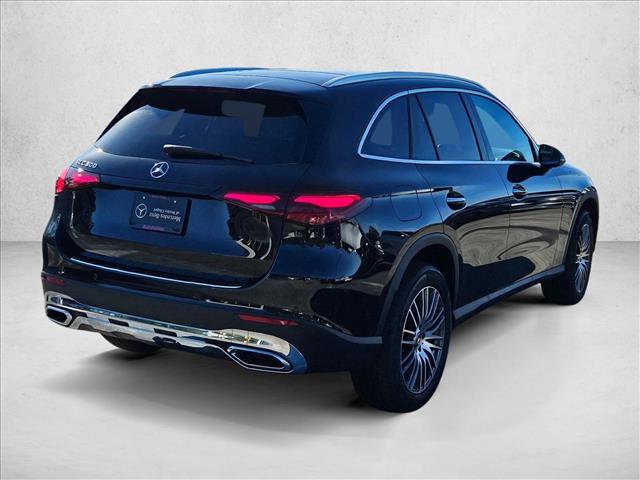 New 2026 Mercedes-Benz GLC 300 image 2