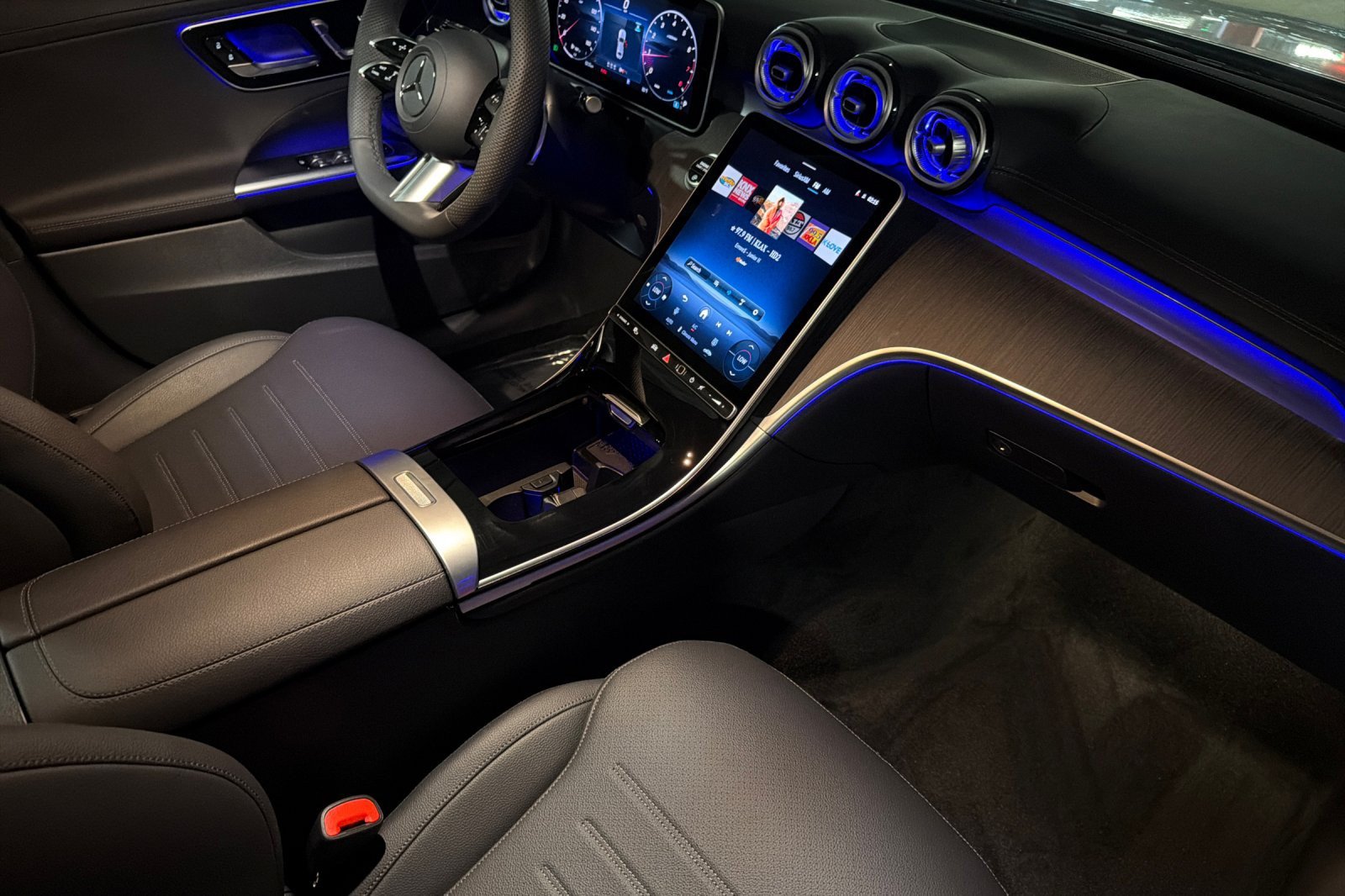 New 2026 Mercedes-Benz C 300 Sedan image 14