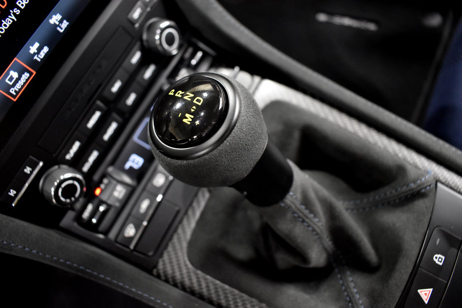 Used 2024 Porsche 718 Cayman GT4 RS RWD image 34
