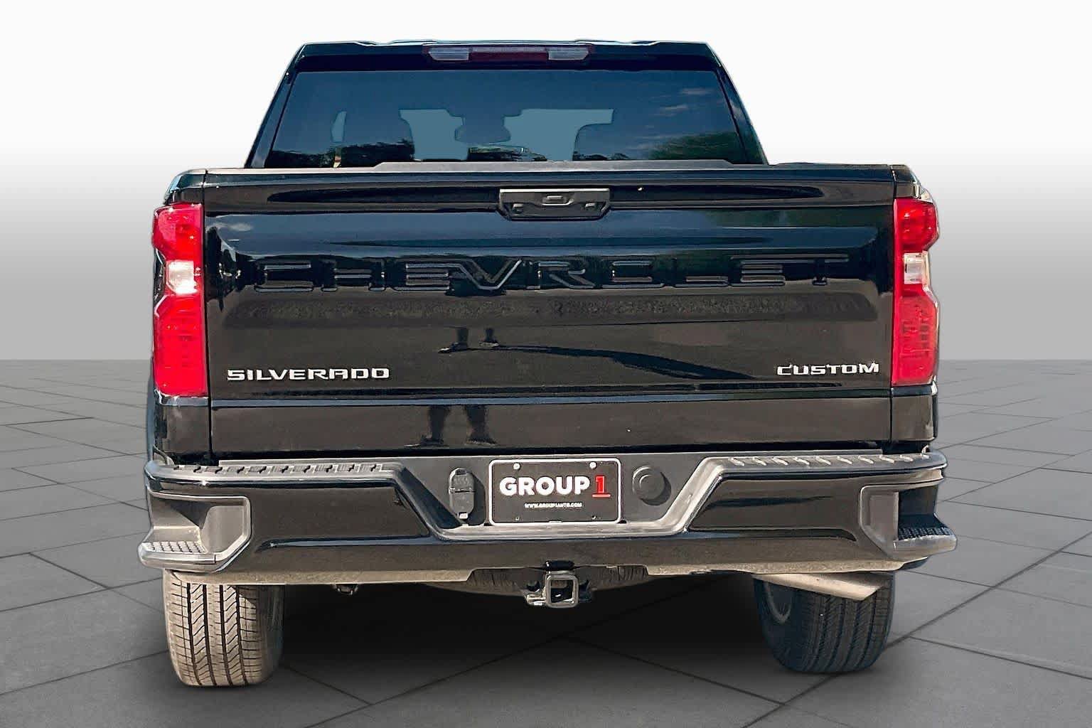 New 2026 Chevrolet Silverado 1500 Custom RWD image 4