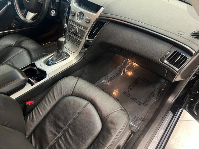 Used 2010 Cadillac CTS Sedan image 16