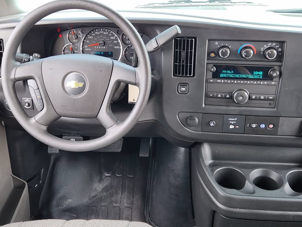 Used 2025 Chevrolet Express 3500 LS RWD image 25