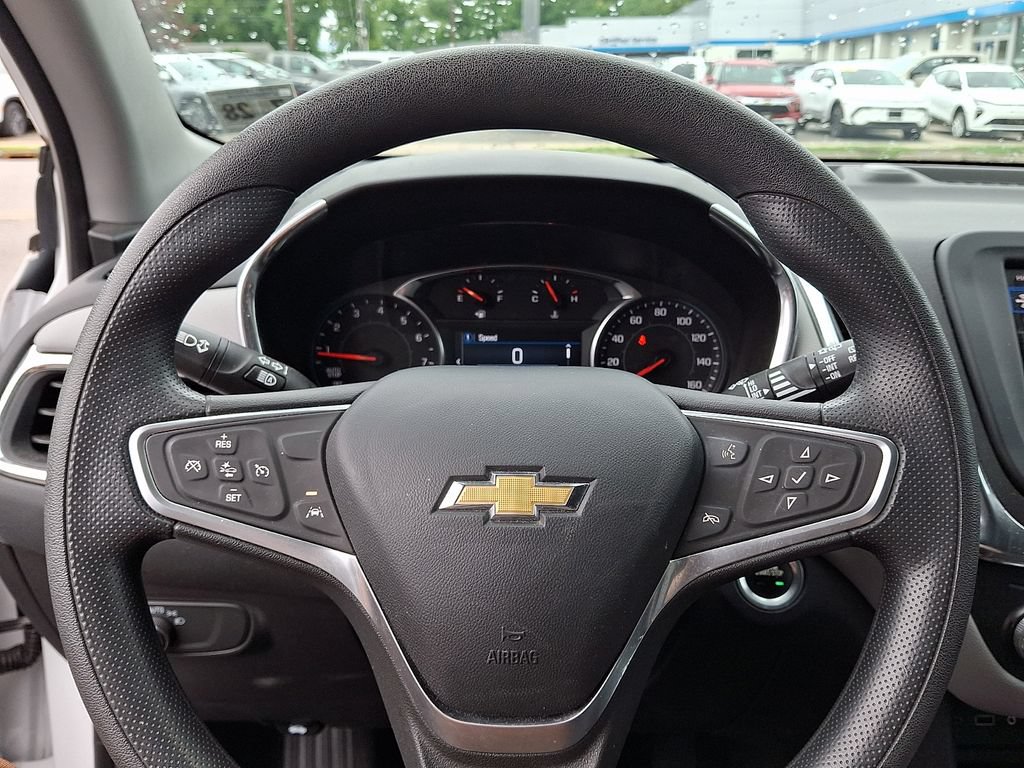 Used 2023 Chevrolet Equinox LS w/ LS Convenience Package FWD image 18