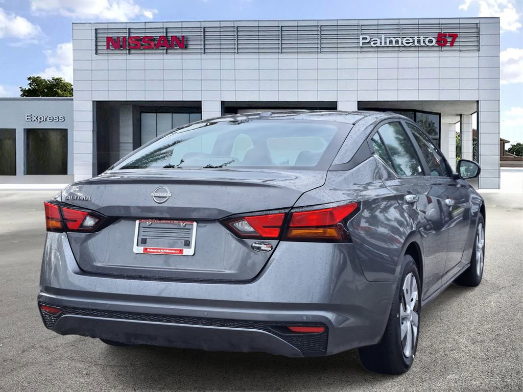 Used 2025 Nissan Altima 2.5 S image 6