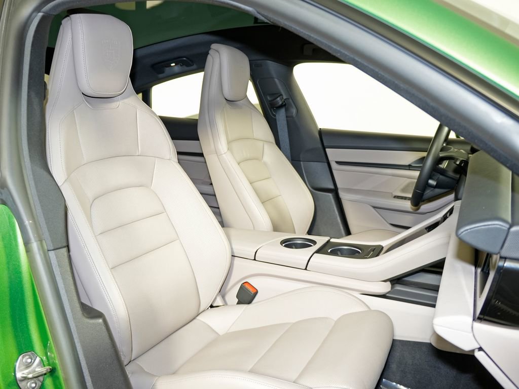 Certified 2022 Porsche Taycan 4S image 40