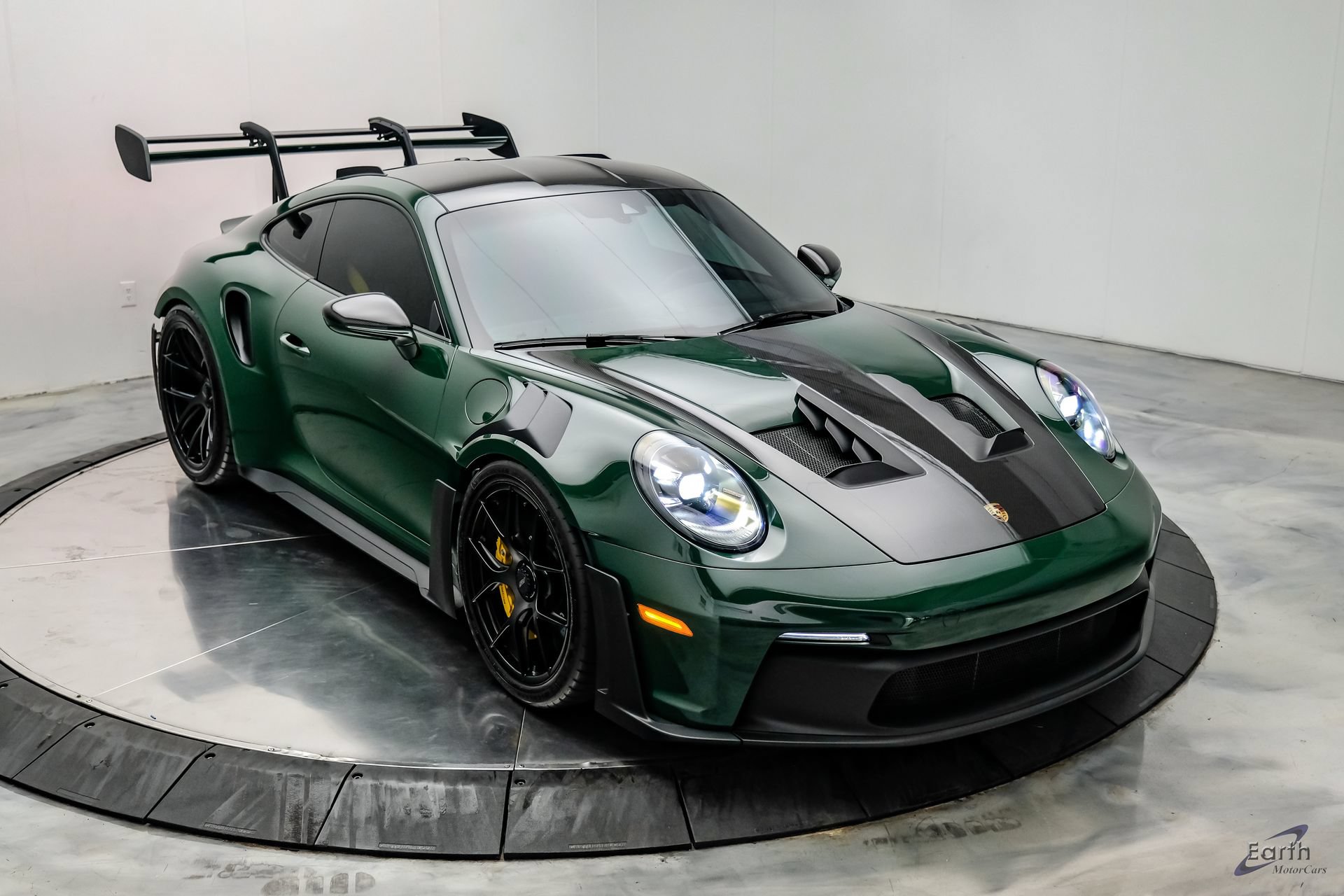 Used 2025 Porsche 911 GT3 RS RWD image 32