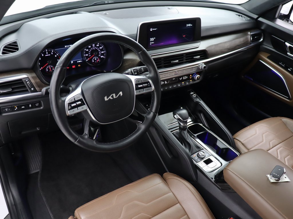 Used 2022 Kia Telluride SX w/ SX Prestige Package image 13