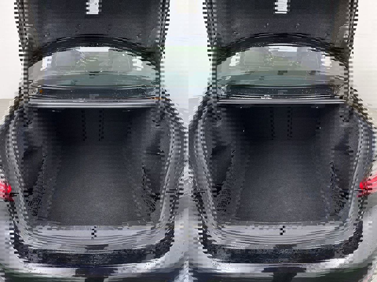 Used 2022 BMW 330i xDrive Sedan w/ Driving Assistance Package image 22