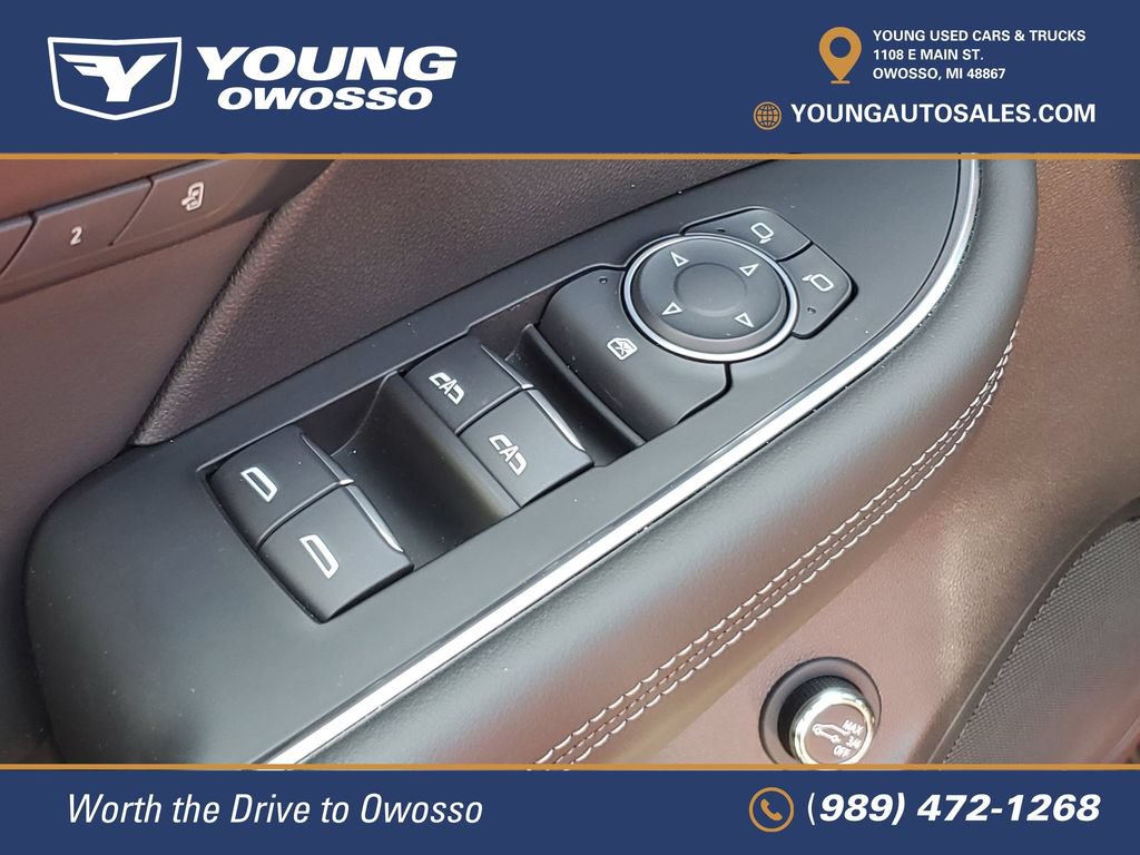Used 2025 Buick Envision Avenir AWD/4WD image 24