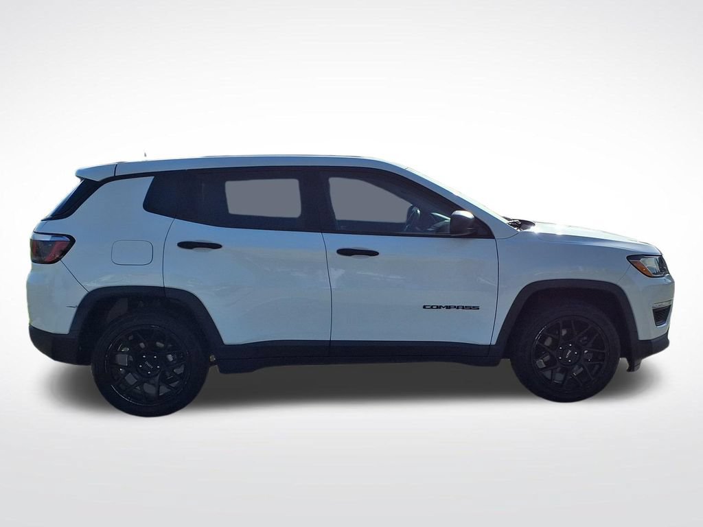 Used 2019 Jeep Compass Sport FWD image 10