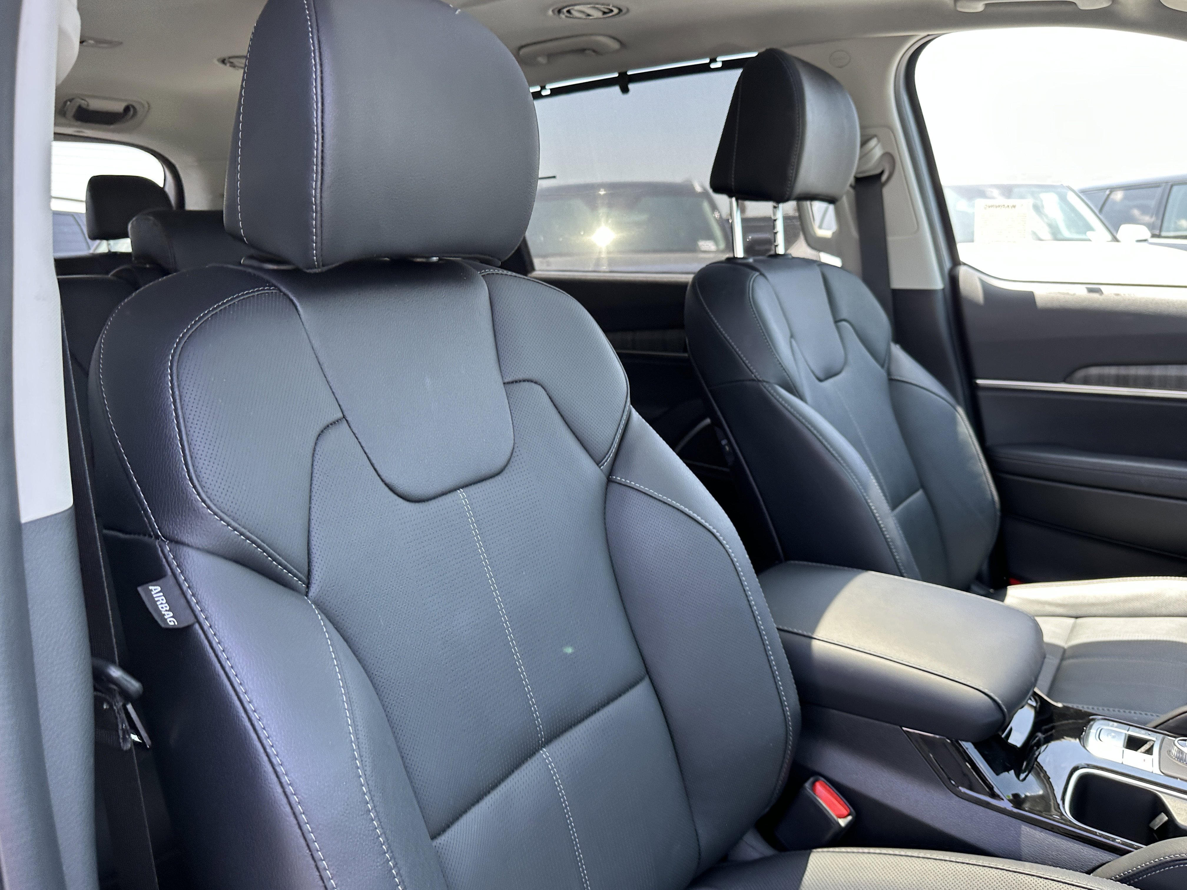 Certified 2025 Kia Telluride EX FWD image 18