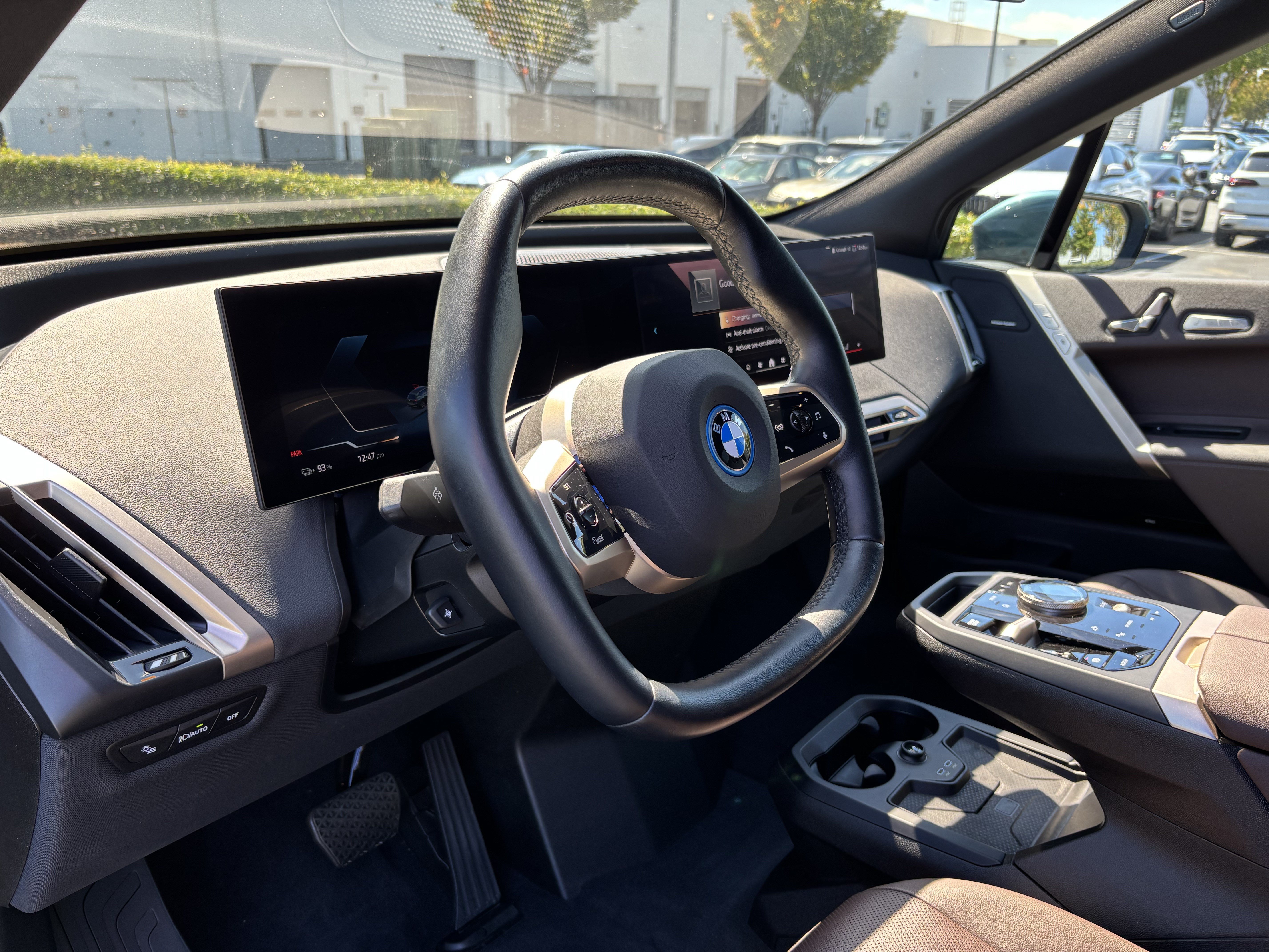 Certified 2024 BMW iX xDrive50 w/ Premium Package AWD/4WD image 17