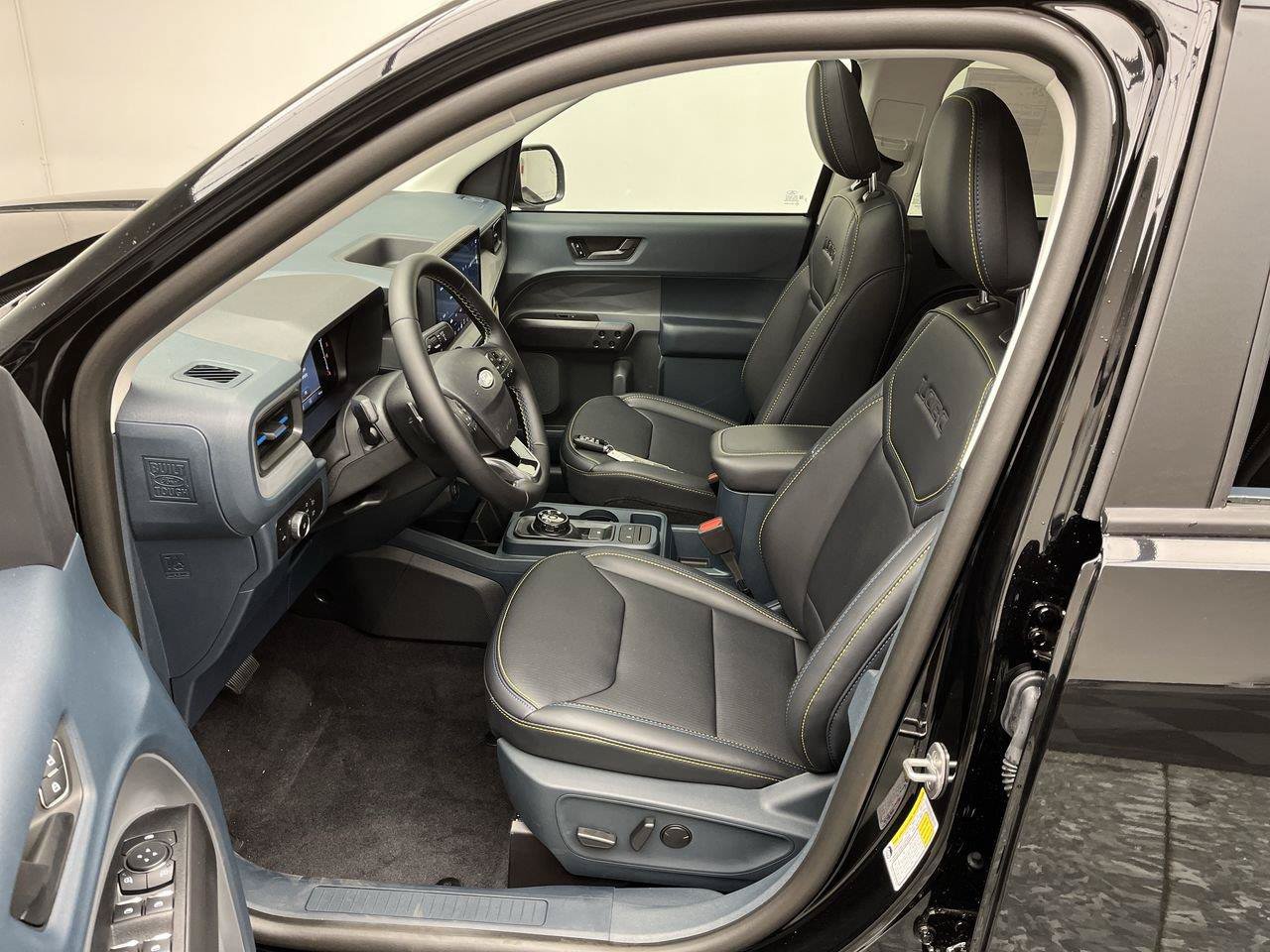 New 2026 Ford Maverick Lobo AWD/4WD image 3