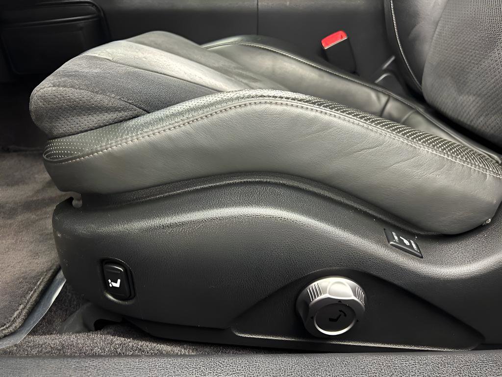 Used 2011 Nissan GT-R Premium image 49