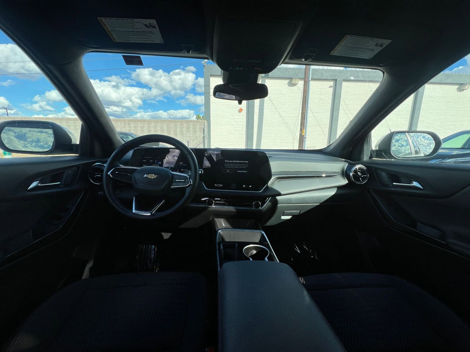 Used 2025 Chevrolet Equinox LT image 33