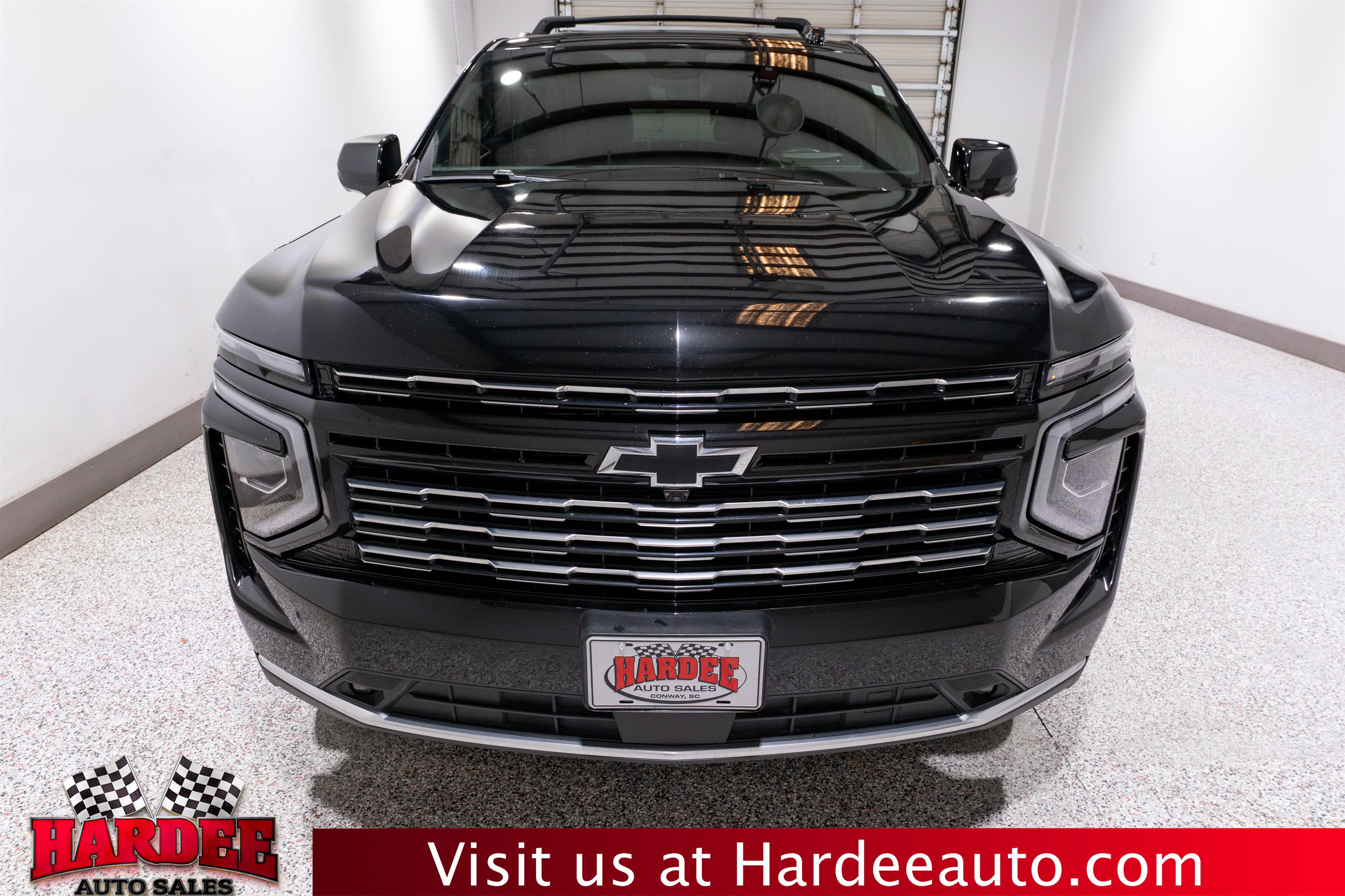 Used 2025 Chevrolet Tahoe High Country AWD/4WD image 7