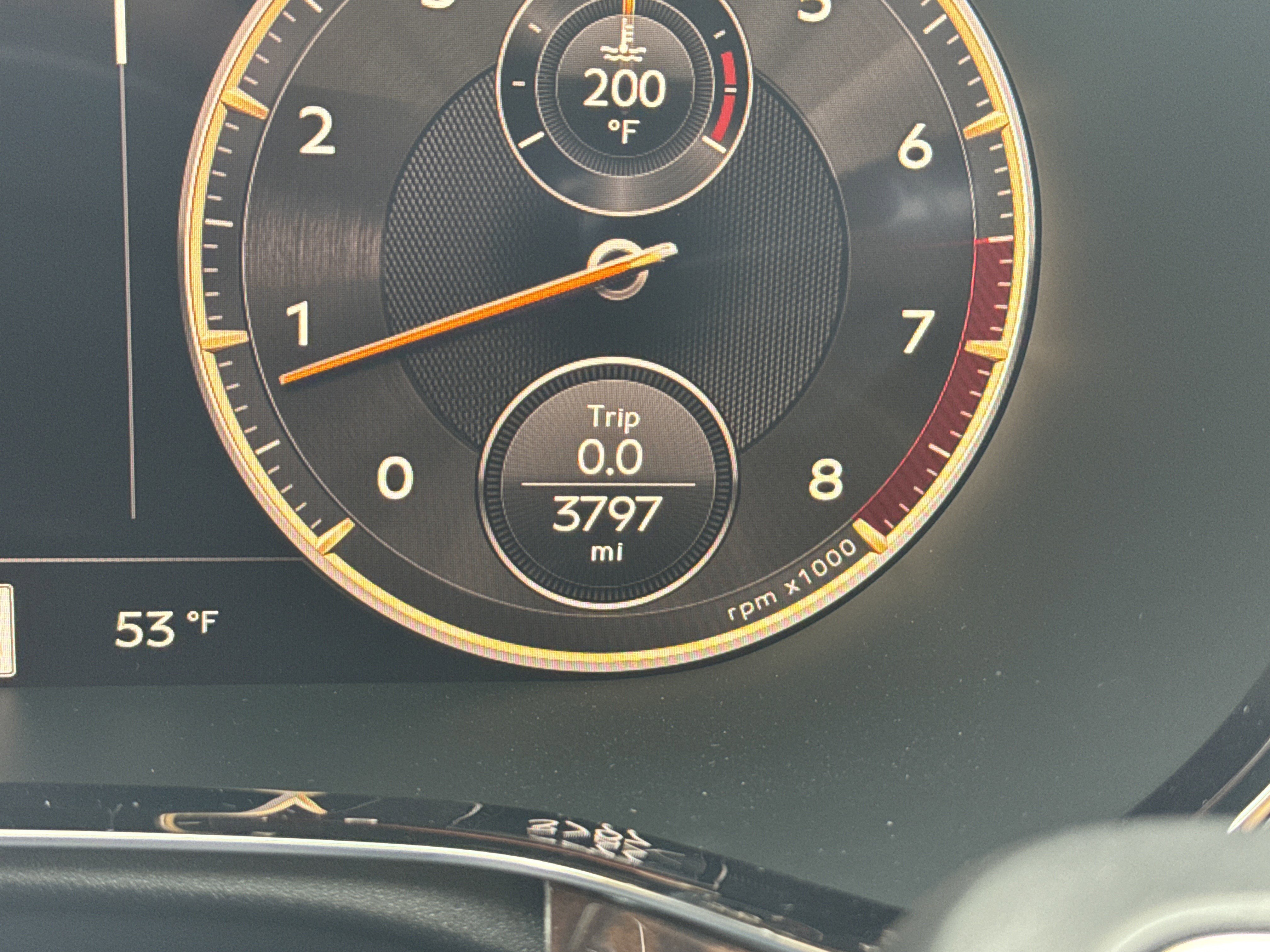 Used 2024 Bentley Flying Spur V8 image 24