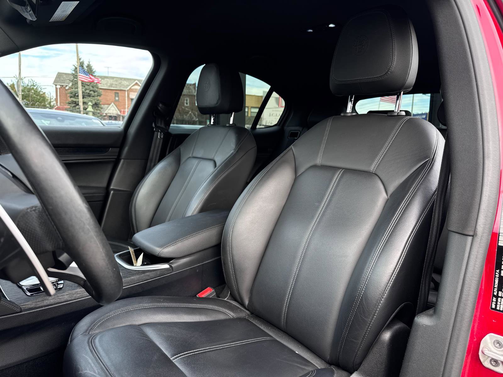 Used 2022 Alfa Romeo Stelvio Sprint image 16