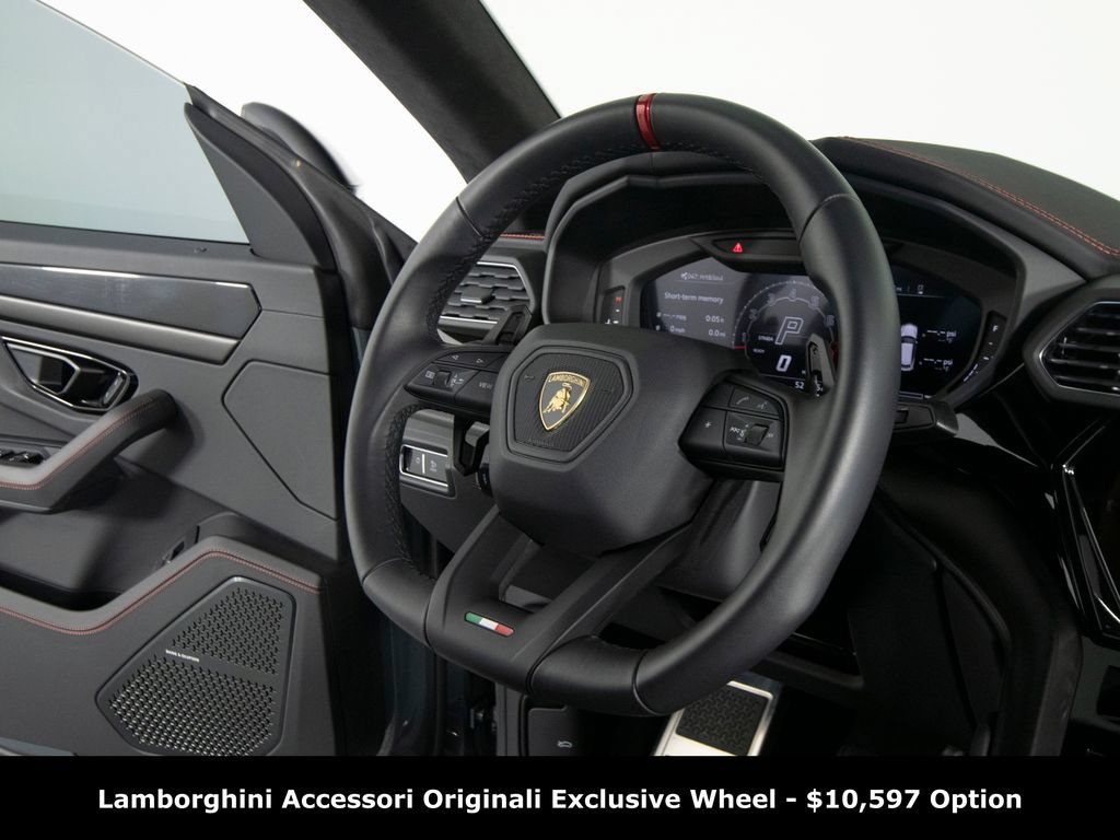 Used 2024 Lamborghini Urus S AWD/4WD image 33