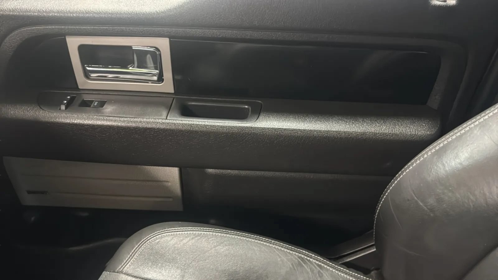 Used 2011 Ford F150 FX4 w/ FX Luxury Pkg AWD/4WD image 17