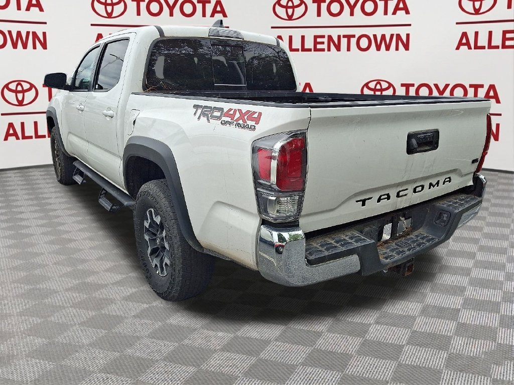Used 2023 Toyota Tacoma TRD Off-Road w/ Black Out Package (TMS) AWD/4WD image 4