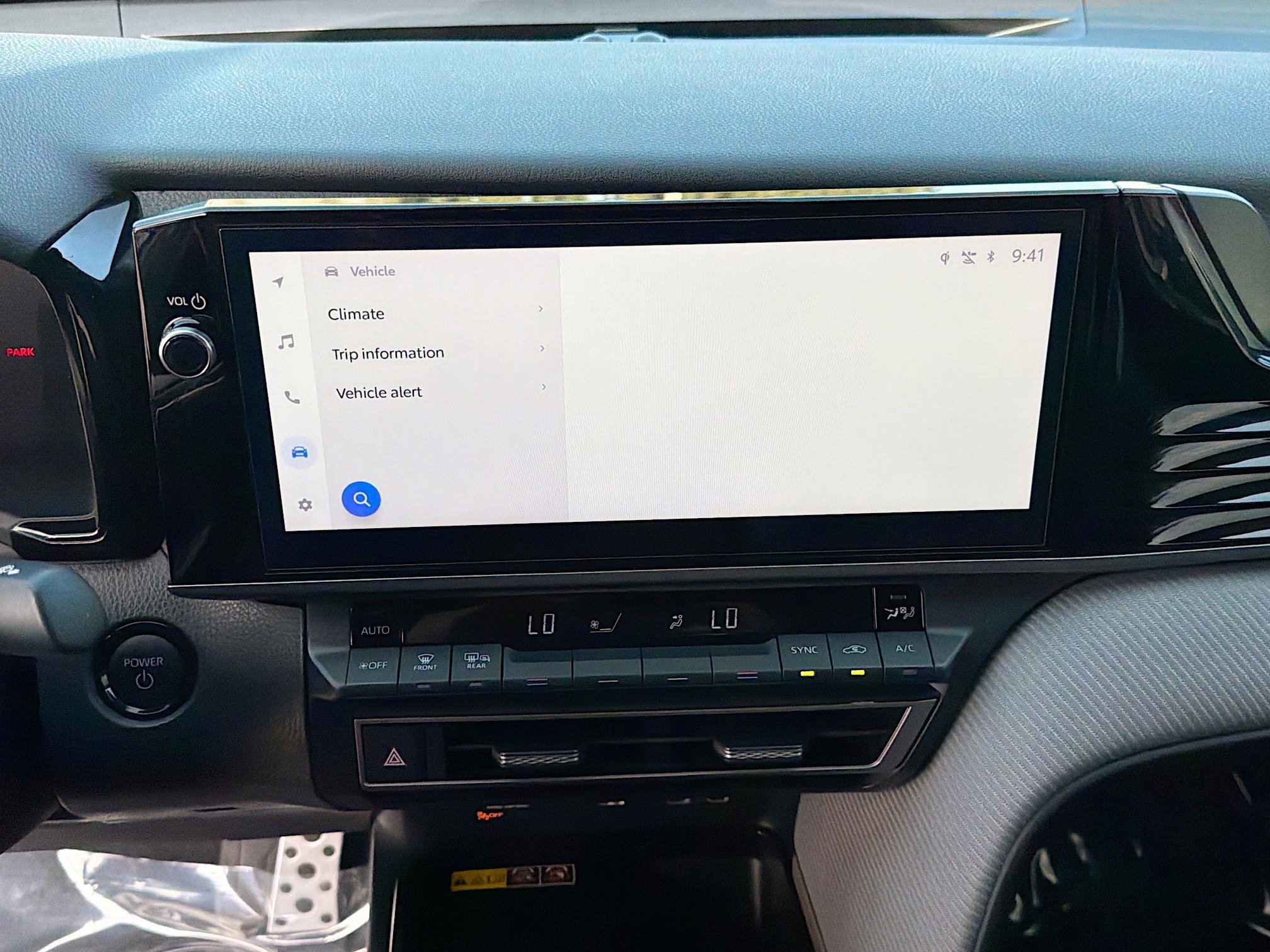 Used 2025 Toyota Camry SE w/ Multimedia Upgrade Package image 27