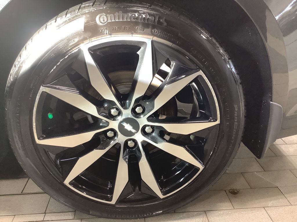 Used 2017 Chevrolet Malibu LT image 27