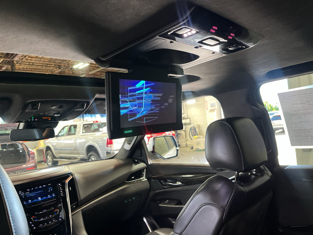 Certified 2020 Cadillac Escalade ESV Platinum AWD/4WD image 39