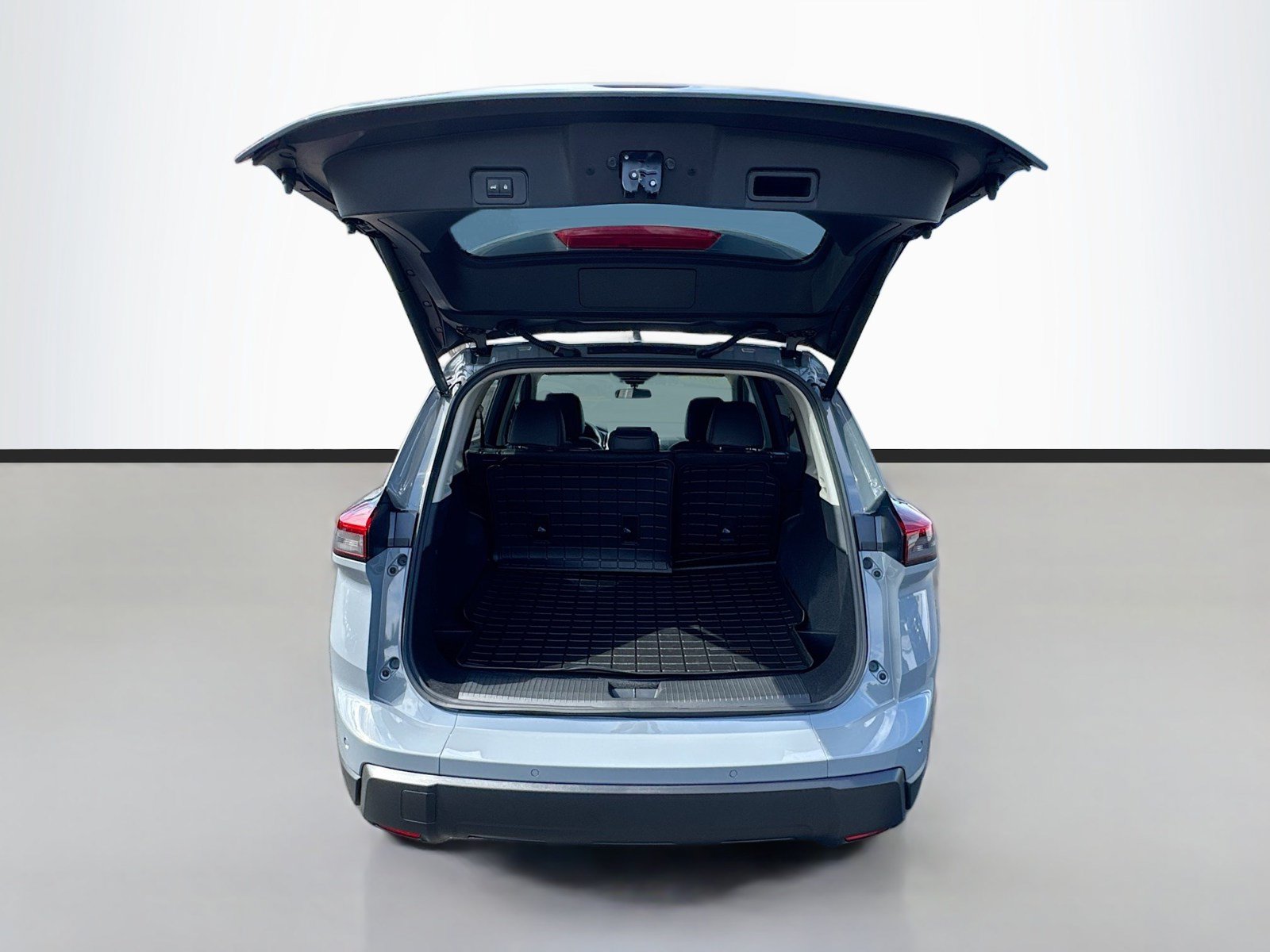 Used 2026 Nissan Rogue Dark Armor FWD image 28