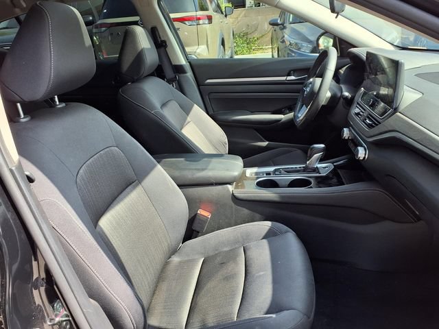 Used 2023 Nissan Altima 2.5 SV w/ SV Premium Package FWD image 27